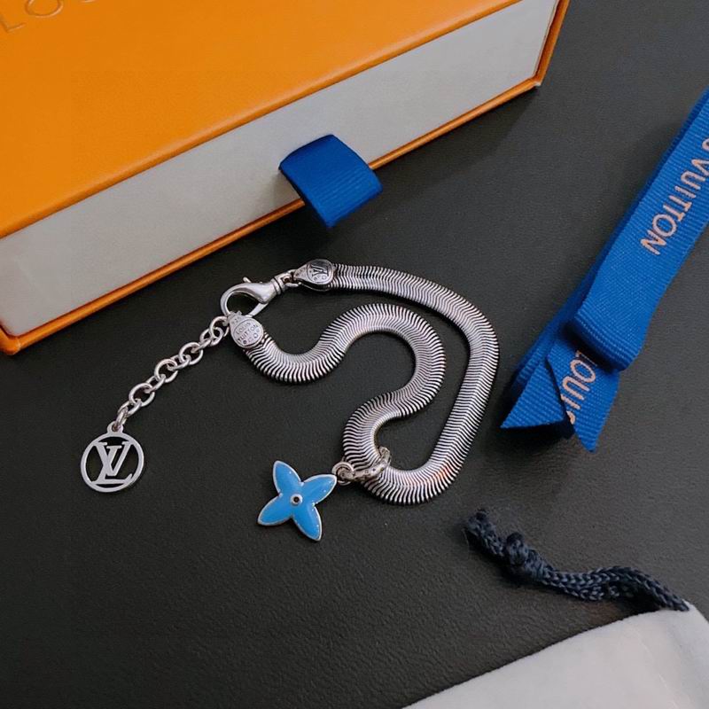 LV Bracelet 03lyr375